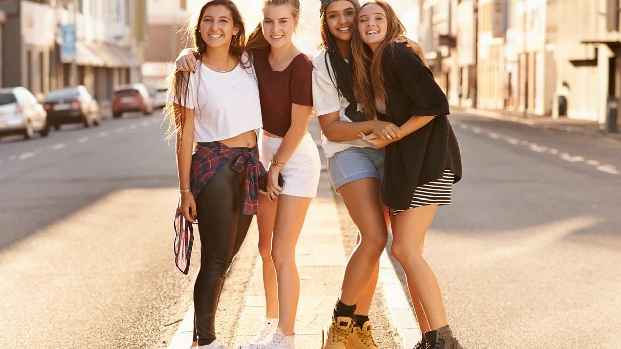 10 Essential Outfits for Casual Style