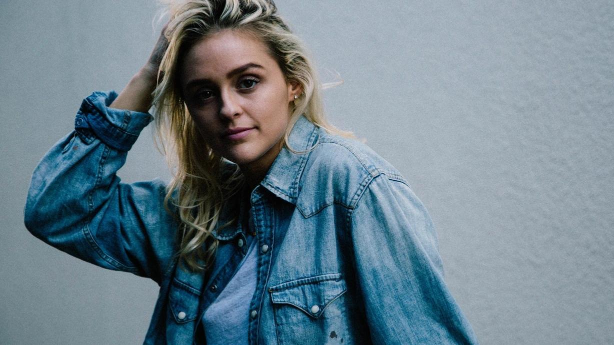 What are the Latest Everyday Fashion Trends to Elevate Your Style?