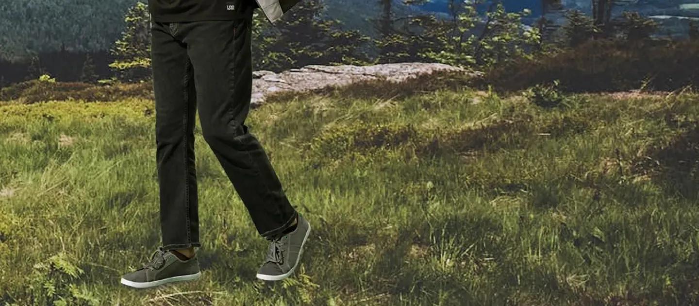 Wearing Black Pants Every Day: Is It Acceptable?
