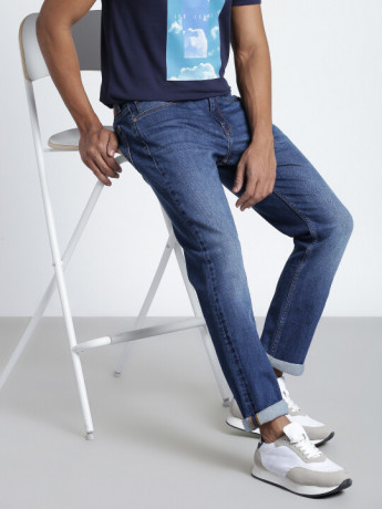 Lee Men Blue Travis Slim Fit Mid Rise Light Fade Jeans