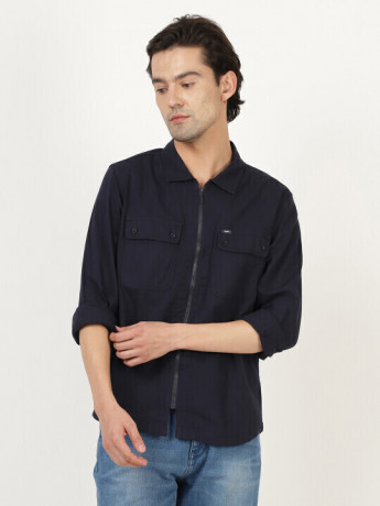 Lee Men's Blue Solid Comfort Shirts