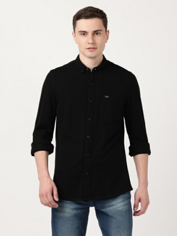 Lee Men's Solid Black Shirts (Slim)