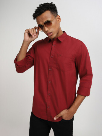 Lee Men's Solid Red Casual Wear Shirt (Slim)