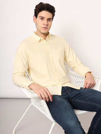 Lee Men's Solid Yellow Shirt (Slim)
