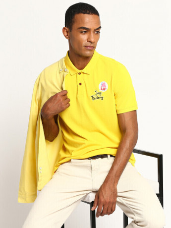 Lee Men Bright Yellow Placement Print Slim Fit T Shirt