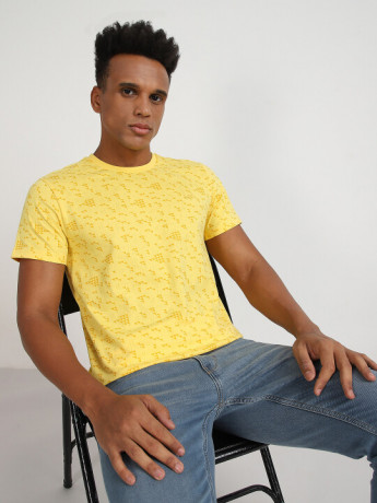Lee Men Printed Yellow Crew Neck Slim Fit Tshirt