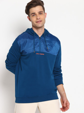 Lee Regular Fit Blue Solid Sweatshirt